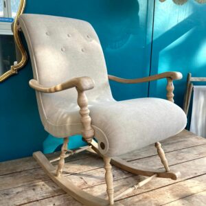 Rocking-chair-tapissier-Toulon-rénovation-fauteuil